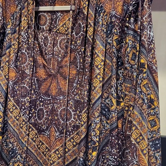 Free People Little Runaway Geometric Medallion Print Top. - Picture 4 of 4
